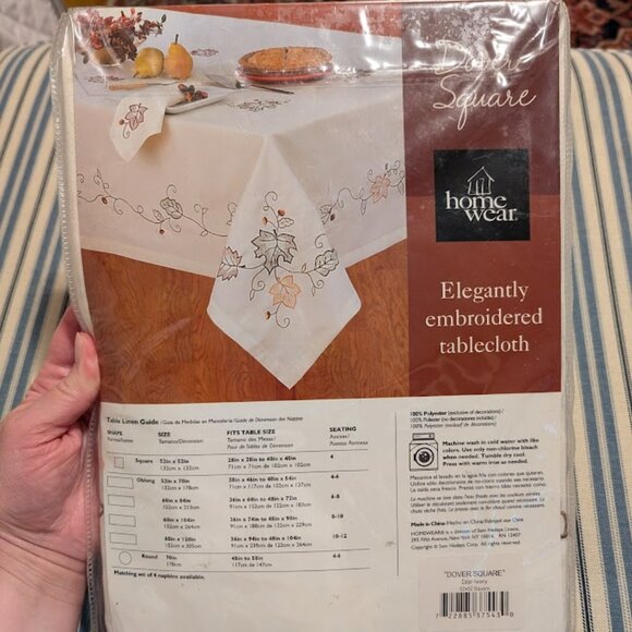 NIP! Fall Themed Embroidered Easy Care Tablecloth - Picture 4 of 5